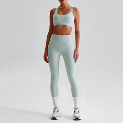 High-Waist Sports Set for Women – Tight-Back Crop Top & Sculpting Leggings