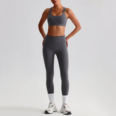 High-Waist Sports Set for Women – Tight-Back Crop Top & Sculpting Leggings