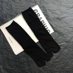 Japanese-Inspired Split Toe Socks – High-Quality Combed Cotton Two-Toed Socks for Men & Women