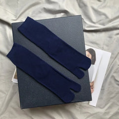 Japanese-Inspired Split Toe Socks – High-Quality Combed Cotton Two-Toed Socks for Men & Women