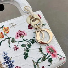 Embroidered Flower Bead Crossbody Bag – Versatile Handheld & Shoulder Purse with Chain Strap