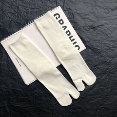 Japanese-Inspired Split Toe Socks – High-Quality Combed Cotton Two-Toed Socks for Men & Women