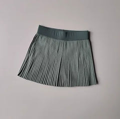 Floral Pleated Sports Skirt for Women – Quick-Dry Tennis Badminton Skort with Built-in Shorts