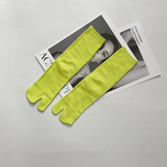 Japanese-Inspired Split Toe Socks – High-Quality Combed Cotton Two-Toed Socks for Men & Women