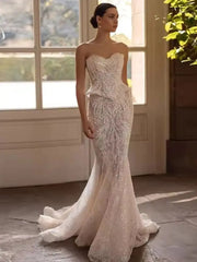 Custom Sweetheart Mermaid Wedding Dress – Handcrafted Lace Appliqué Bridal Gown with Tailored Fit