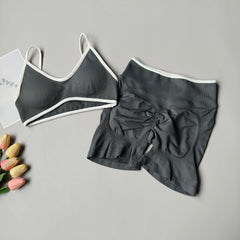 Peach Seamless Yoga Set for Women – Hip-Lifting High-Waist Shorts