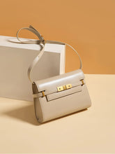 Manhattan Retro Mailman Underarm Bag – High-End Urban Handbag